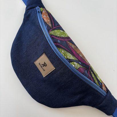 Grande banane en wax et jeans foncé cousue main en Belgique