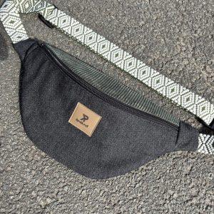 grande banane en jeans noir chiné