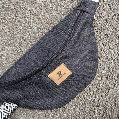 banane - jeans noir chiné. Grande capacite