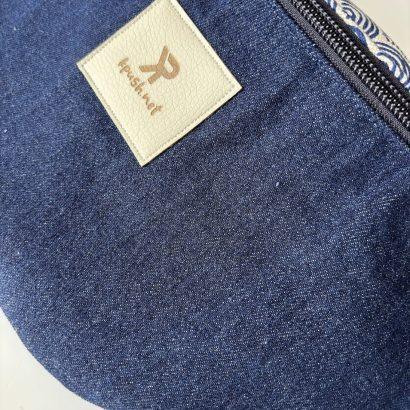 banane géante en jeans et tissus japon