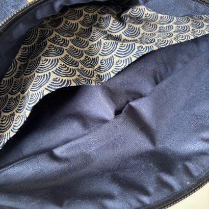 Banane spacieuse avec poches