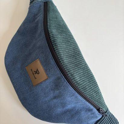 Banane en jeans et velours bleue et verte