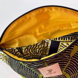 Doublure colorée pour cette banane en wax Africain