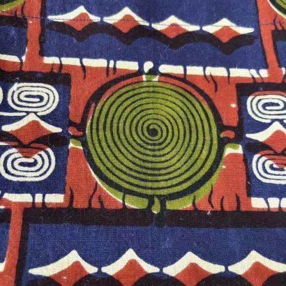 Tissus Africain coloré pour cette pochette a livres