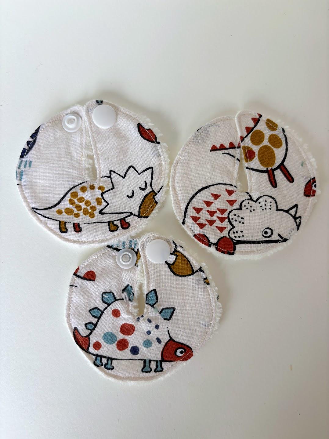 gastrosomy-pads-kids Sonde de agstrostomie lingettes pour enfants motifs dinosaures