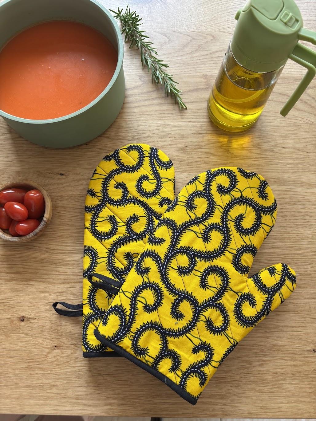 solaires-wax-maniques-jaunes Gants de cuisine originaux cousus à la main en wax arficain