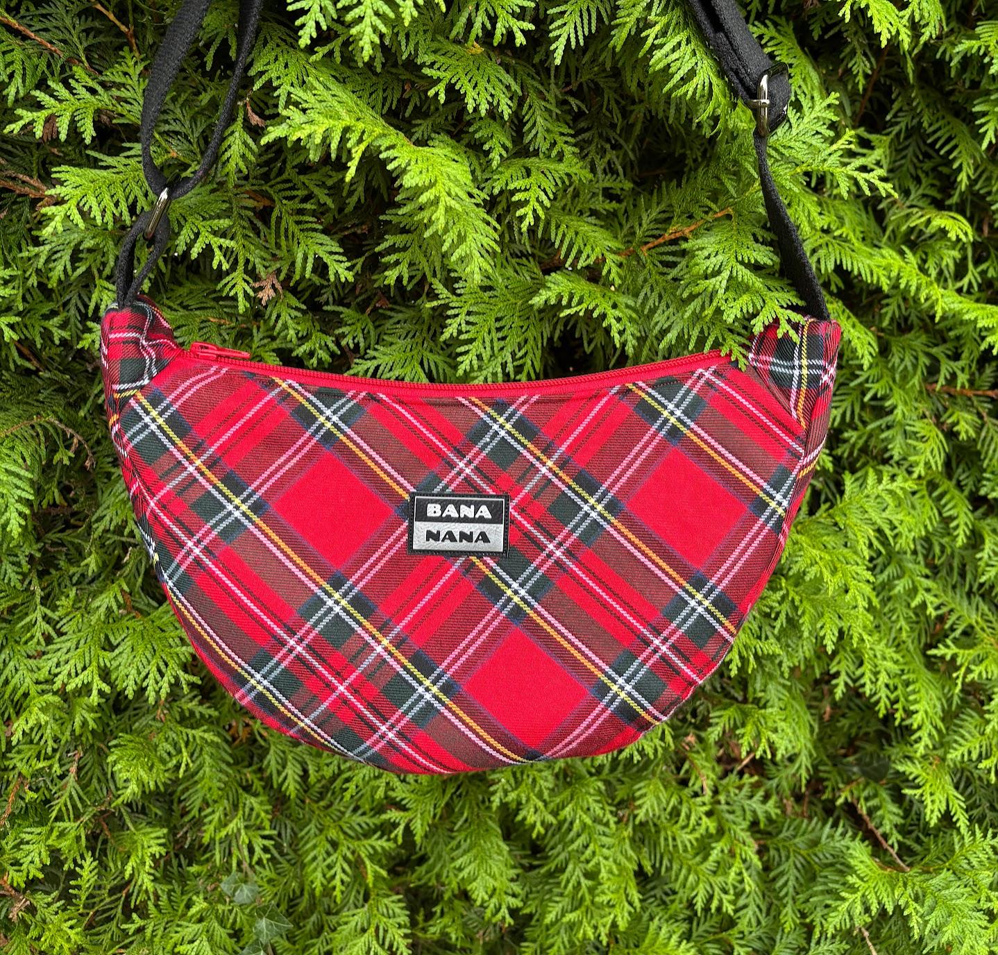 IMG_7321 (1) sac demi lune en tartan rouge